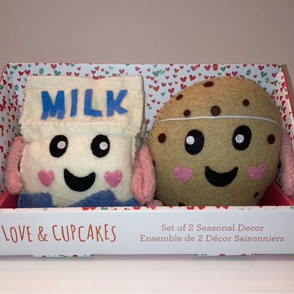 Love and Cupcakes Milk Cookie Plush Set Limited Edition Whimsy Spring Plushies - Picture 3 of 15
